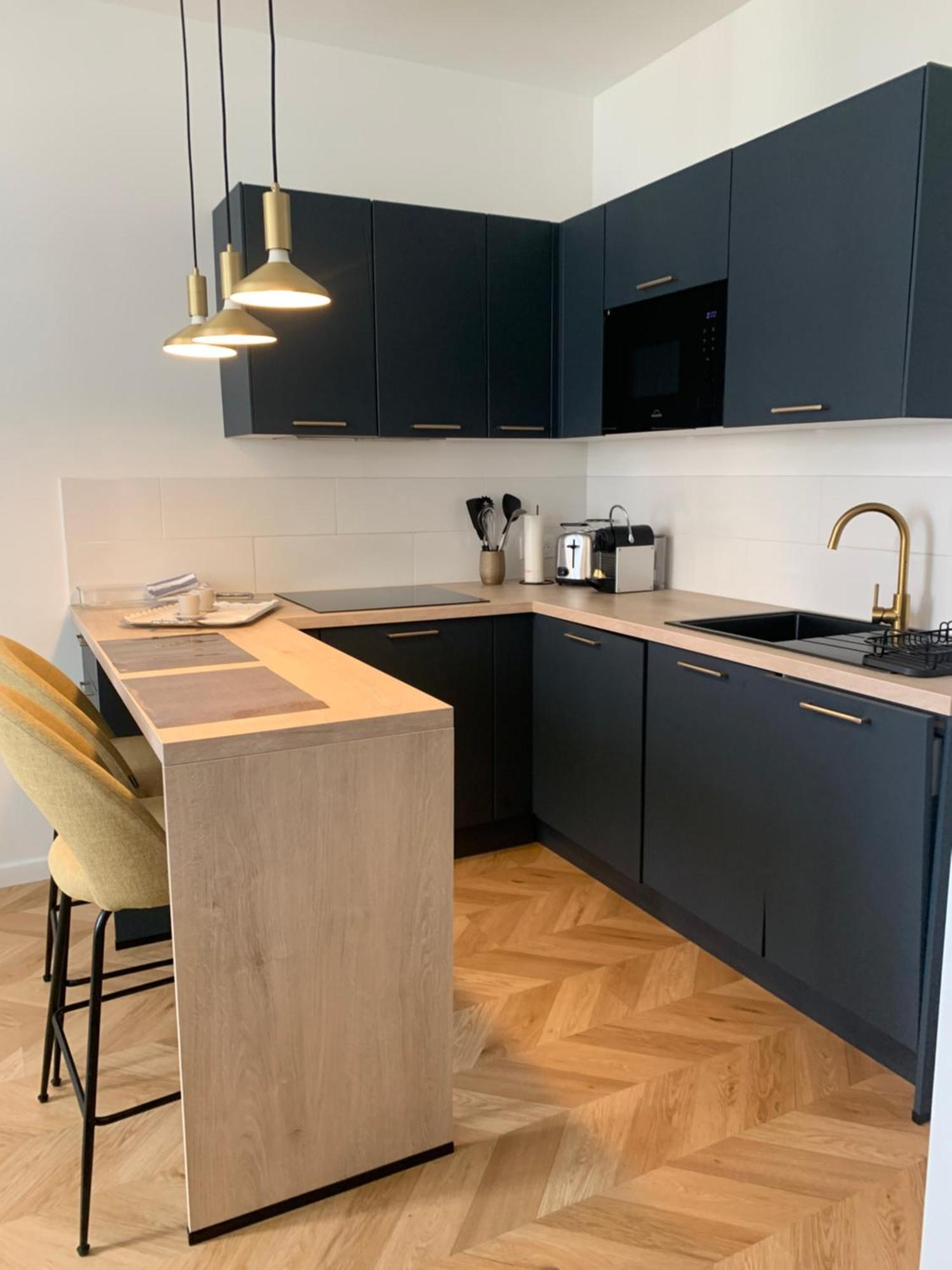 Lumineux 2 Pieces Vieil Appartement *